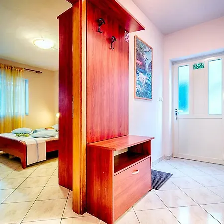 Dalmatino Rukavac (Vis)