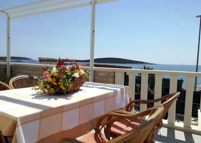 Dalmatino Rukavac (Vis)