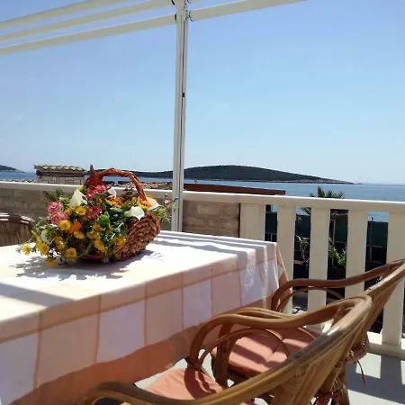 Dalmatino Rukavac (Vis)